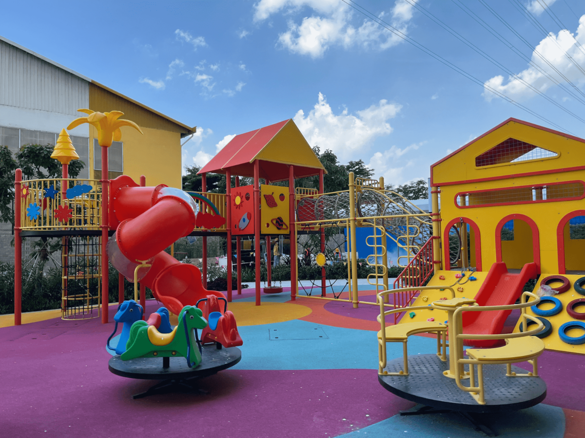 Urban Village 内の遊具